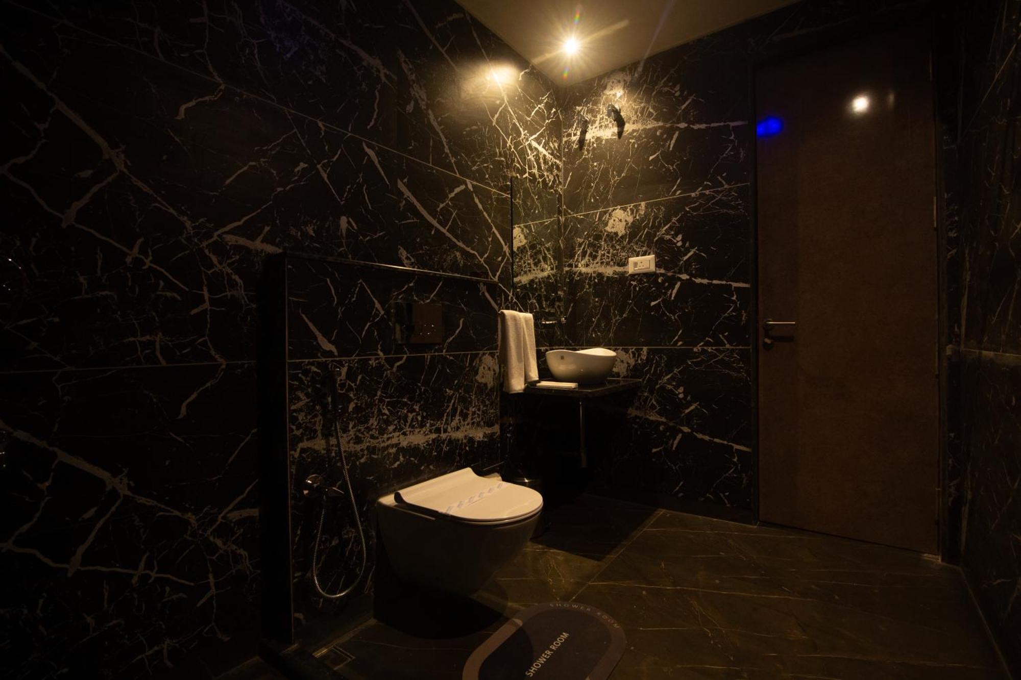 Hotel Palace View Murshidabad Dış mekan fotoğraf